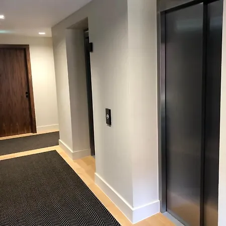 Centre Luxury With Garden View יורק